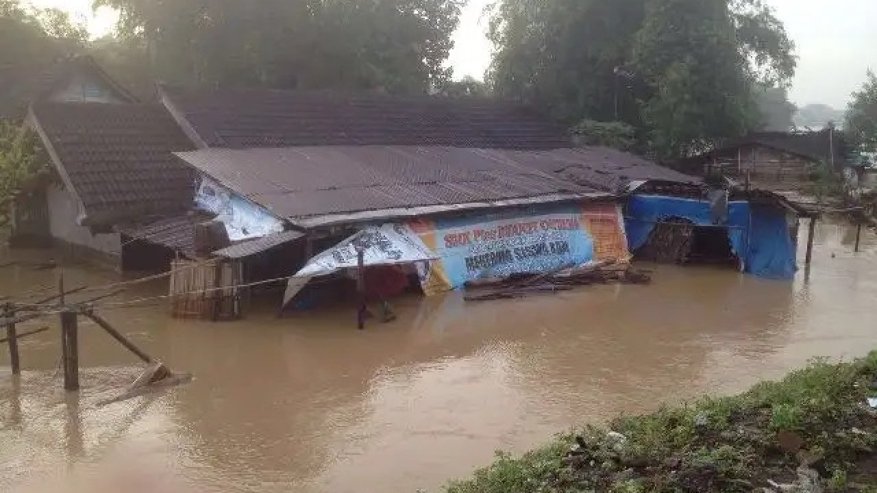 Banjir di Kota Surakarta tanggal 28 November 2016