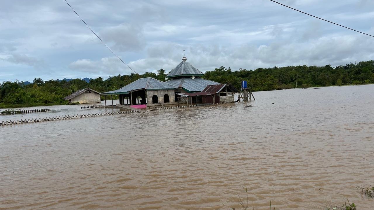 Masjid Terdampak Banjir Halmahera Selatan
