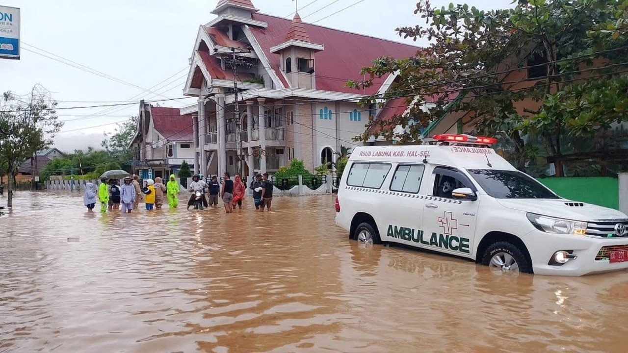 Gereja Tergenang Banjir Halmahera Selatan