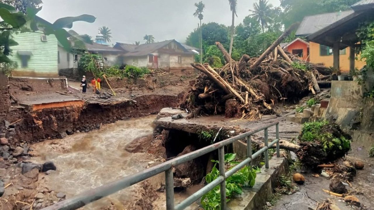 Banjir di Kota Padangsidimpuan tanggal 25 November 2025